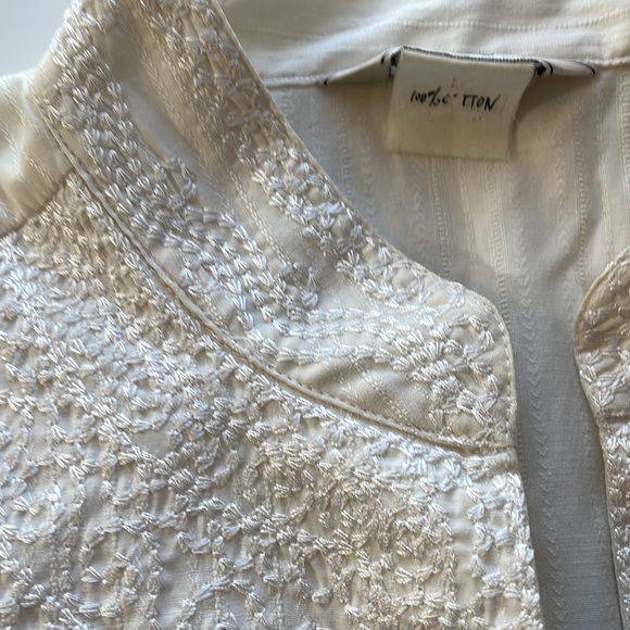 White Long sleeve blouse - Picture 5 of 8